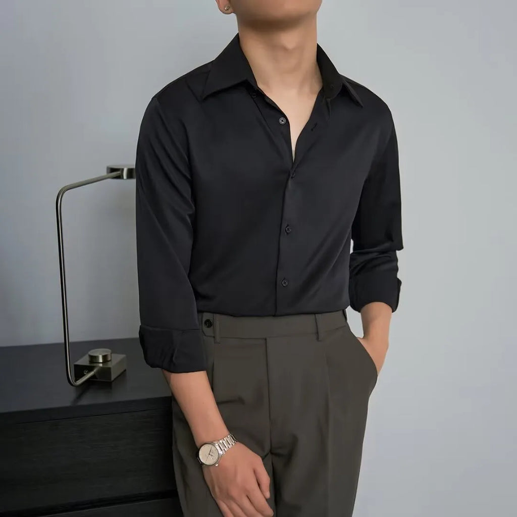 Men's black long sleeve Korean style shirt with cardigan design for autumn casual wear