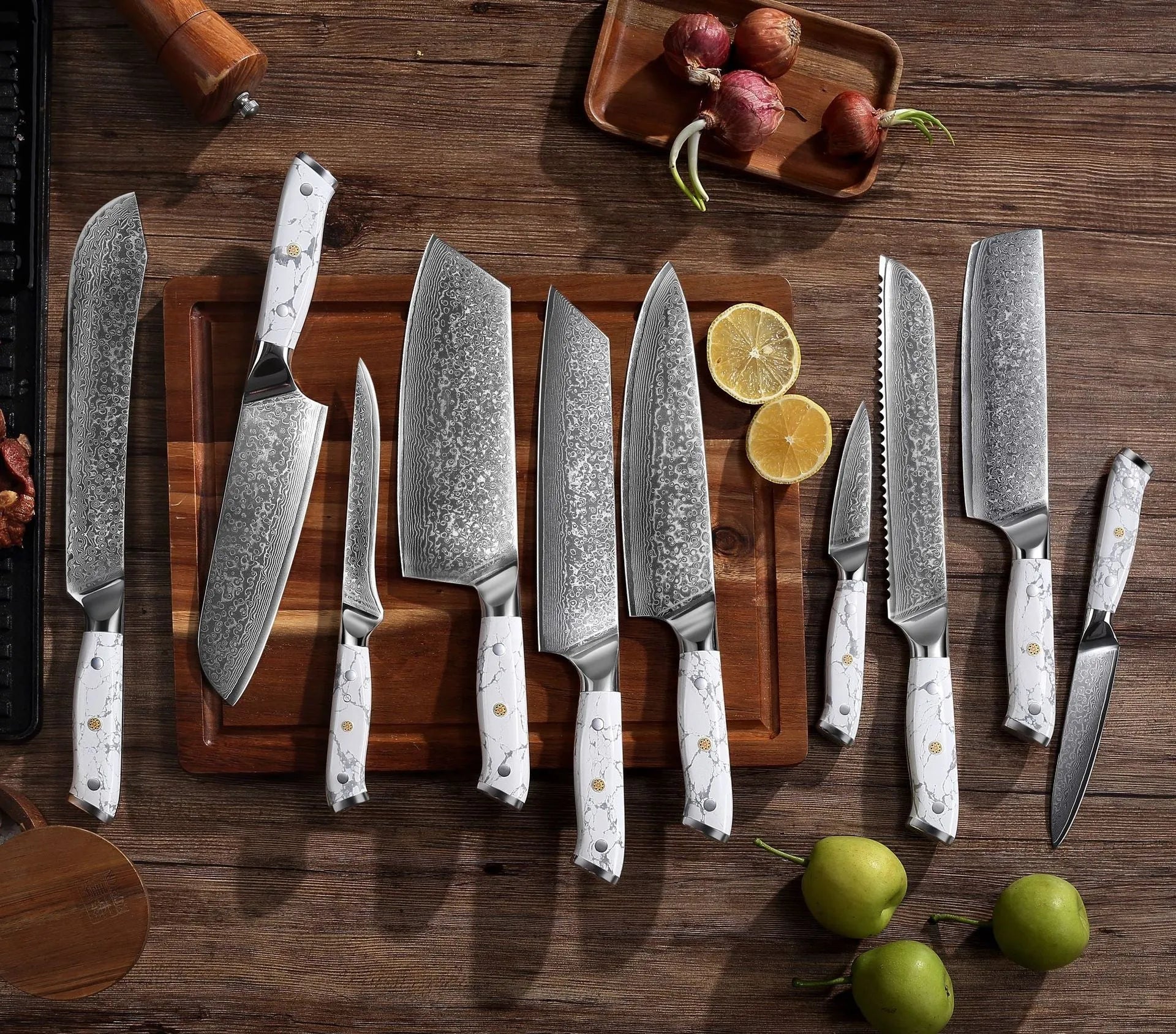Damascus chef's knife with 21cm VG10 steel blade and modern handle