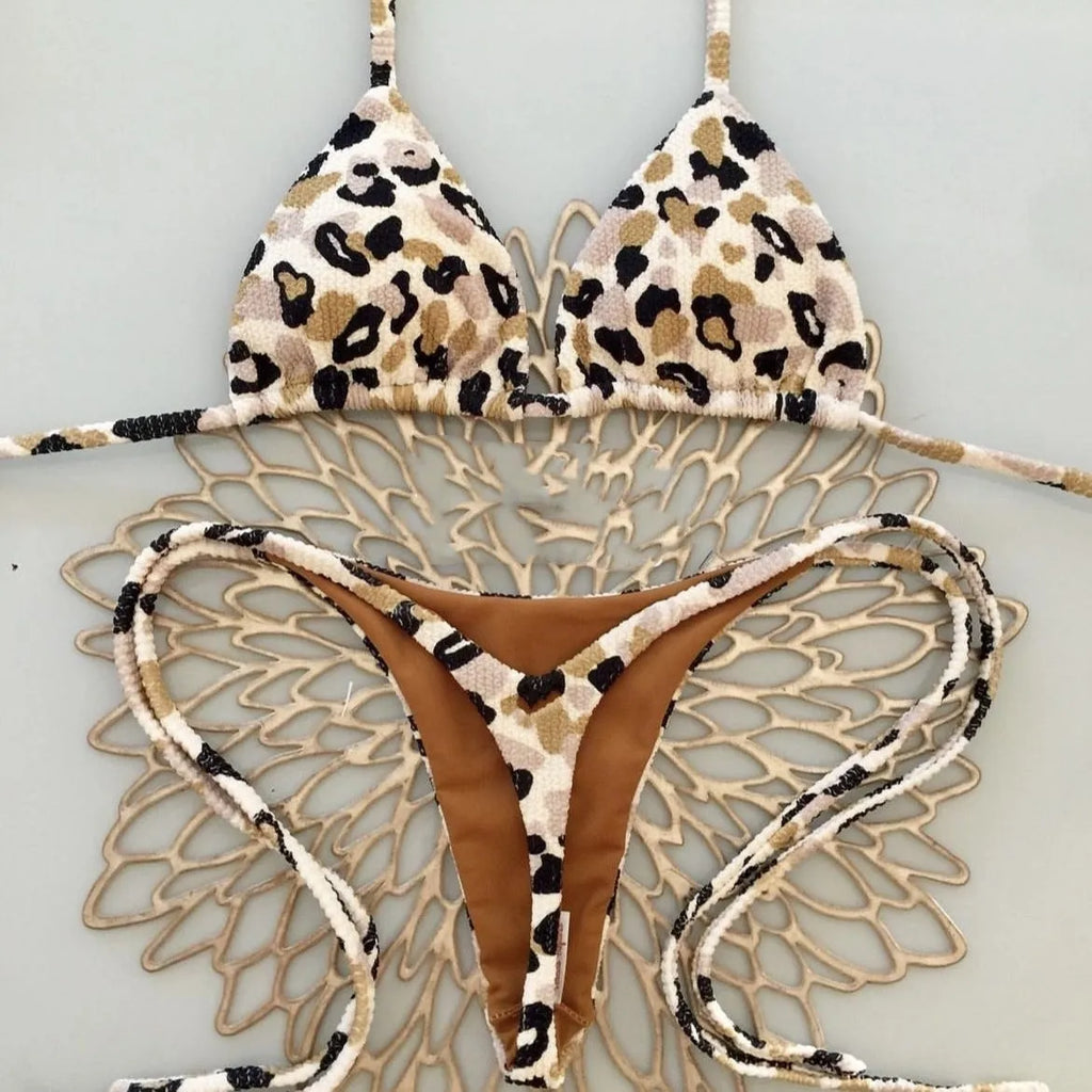 Women's printed bikini swimsuit in quick-dry nylon with cotton lining, shown in colour RT2110.