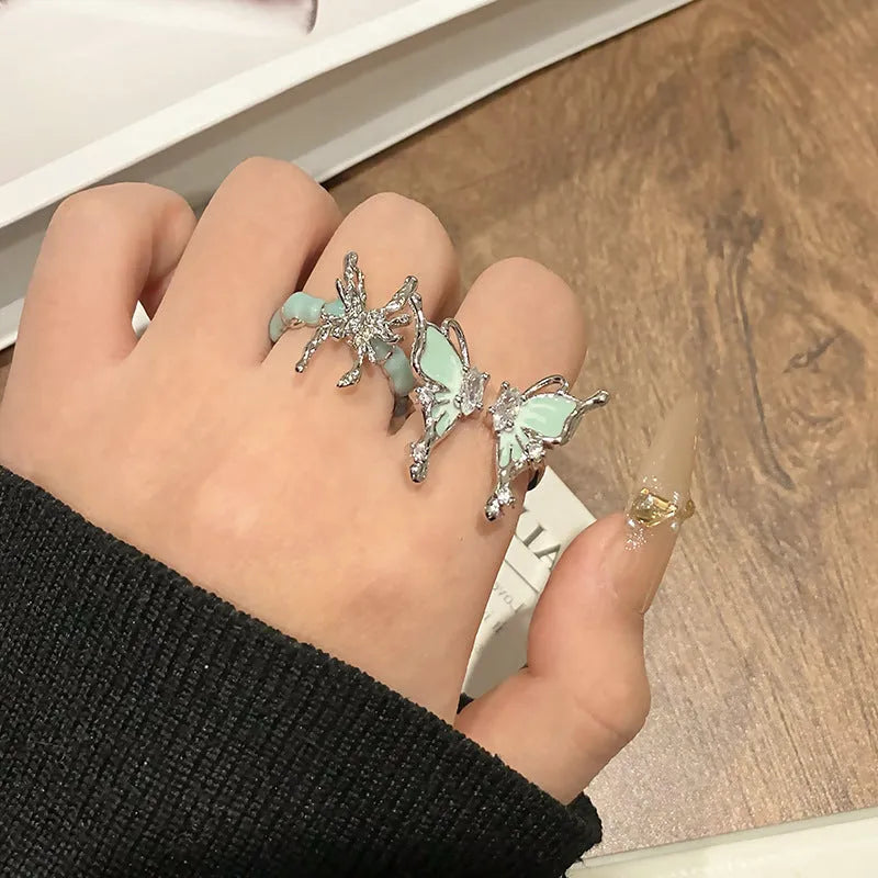 Creative Chinese butterfly women's copper ring with dripping oil treatment process in simple style.