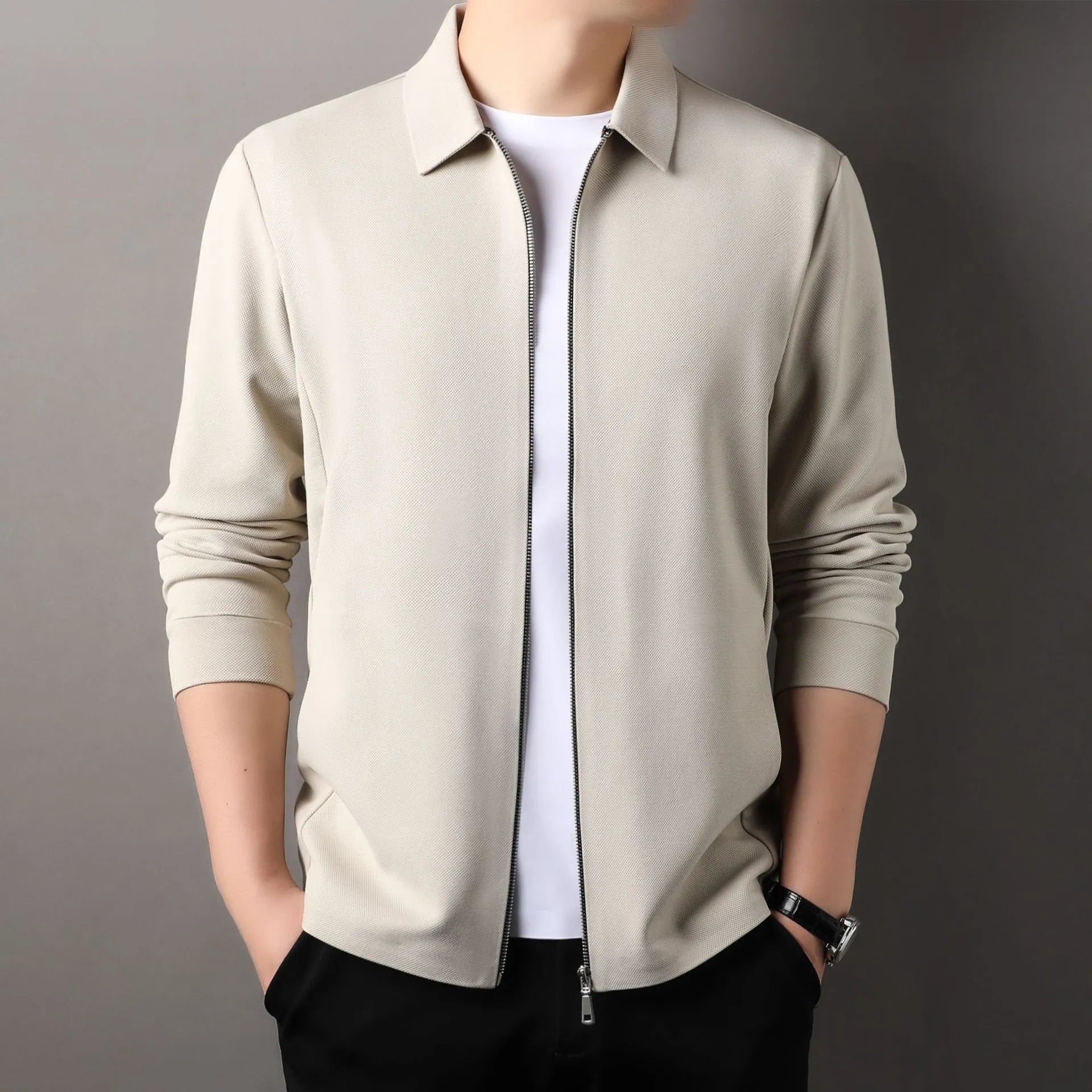 Men's high-grade casual business jacket in polyester, shown in a straight hem and regular sleeve design.