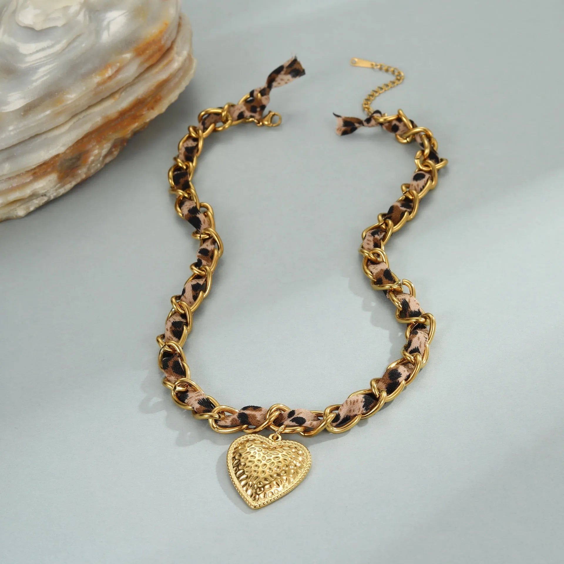 Geometric leopard love pendant stainless steel necklace with adjustable chain for women