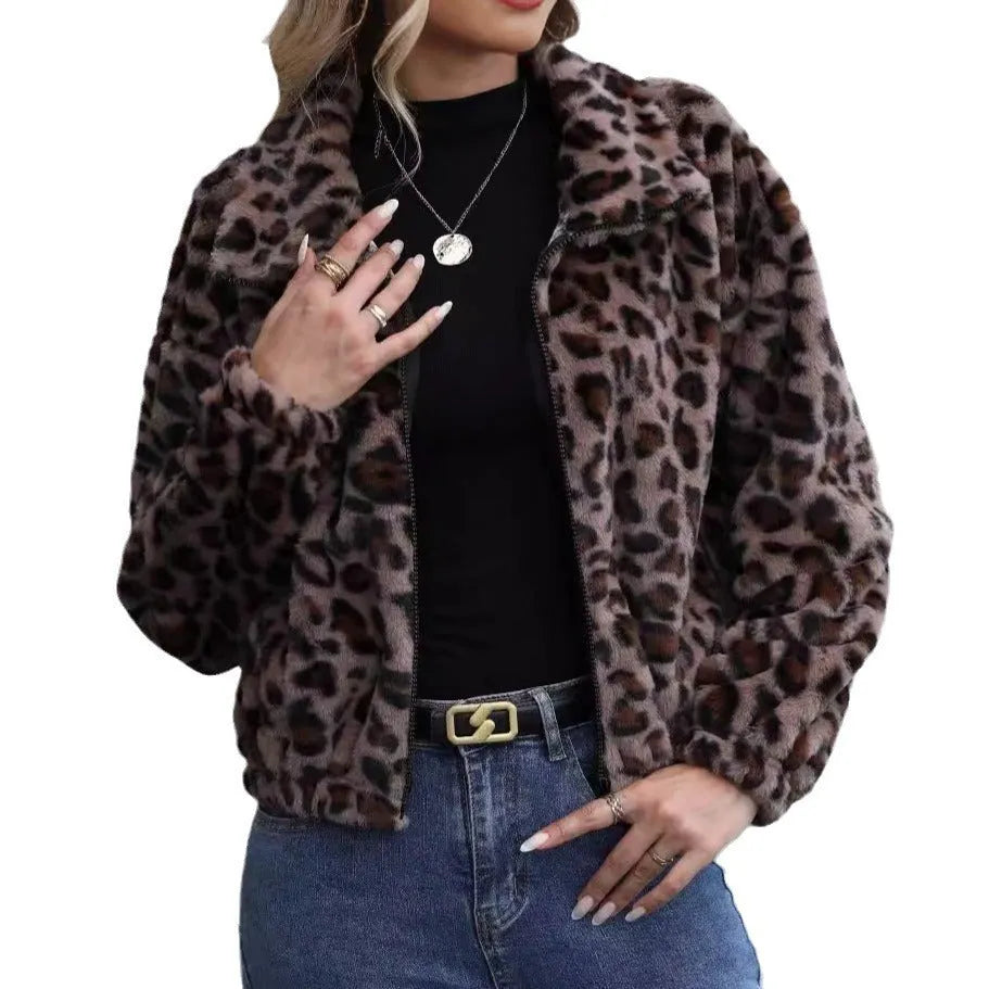 Women's loose leopard print plush coat with front zipper and raglan sleeves