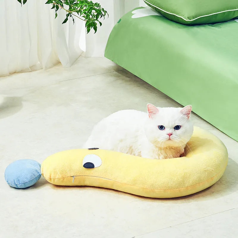 Blue rectangular pet pillow measuring 62cm by 39cm for cats and dogs