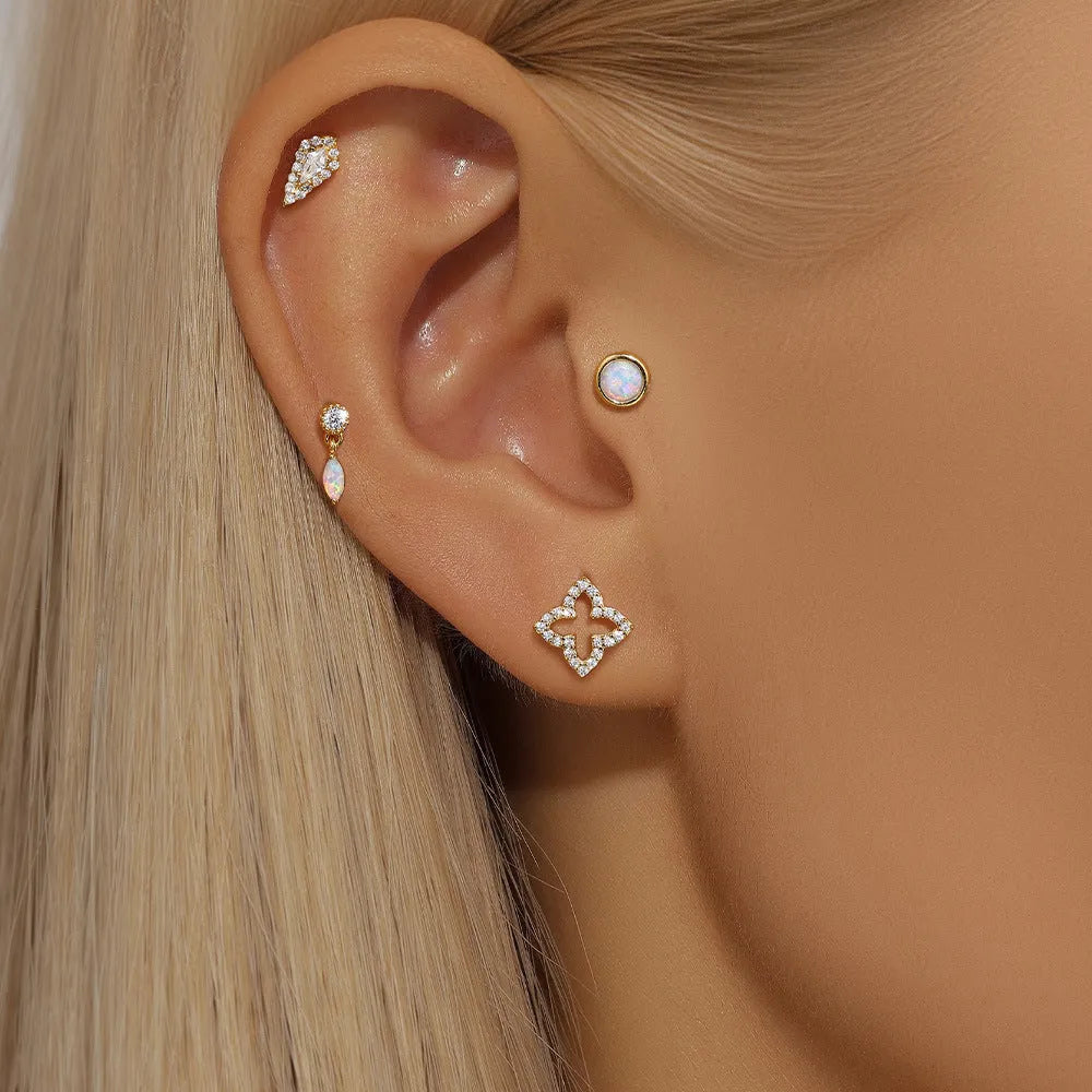 S925 sterling silver flat column geometric ear bone studs with thread detail in a gold colour finish