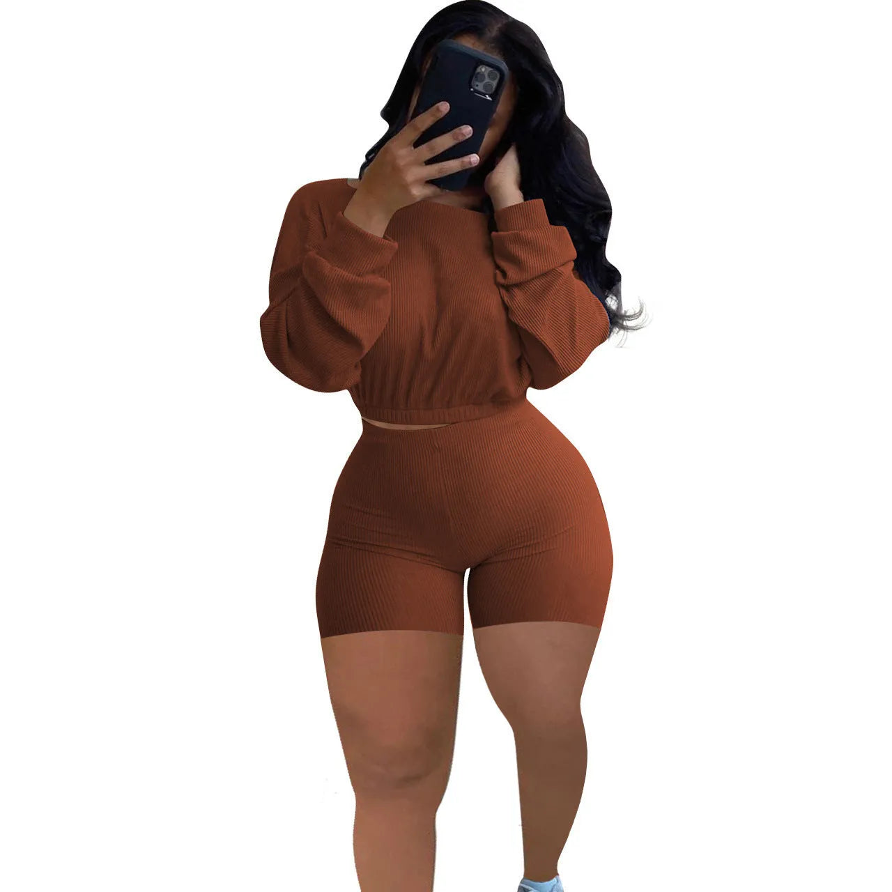 Women's sunken stripe solid colour off-the-shoulder two-piece set with long sleeves and shorts.