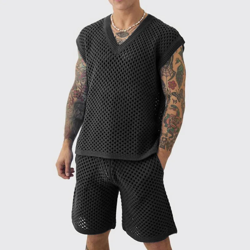Men's blue V-neck vest and shorts sports suit for summer athletic wear