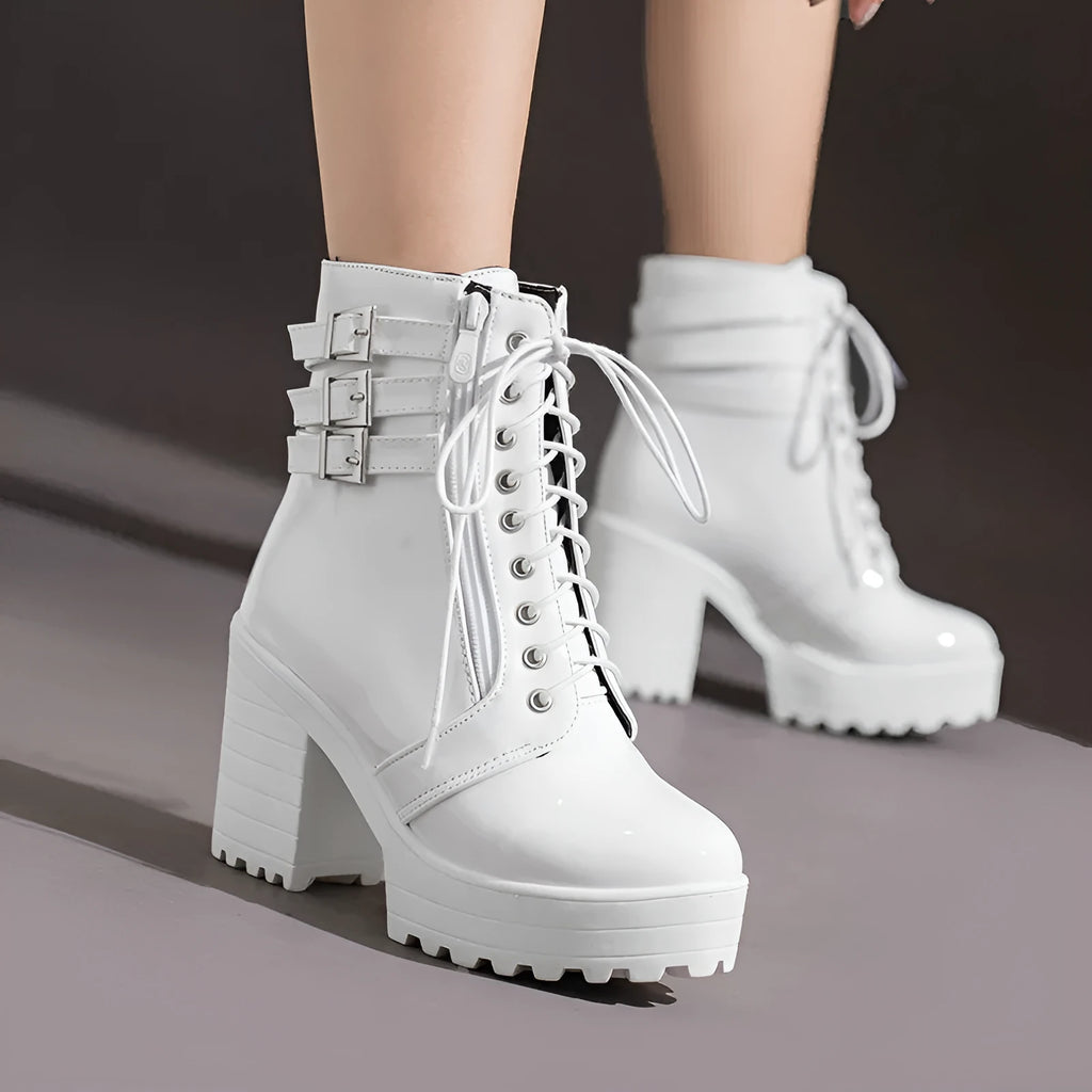 Women's thick-heeled short boots in black with waterproof platform and front lace-up design