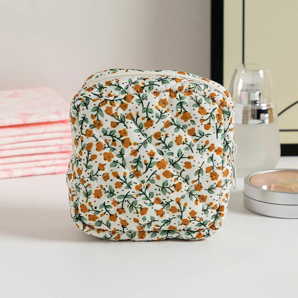 Polyester women's key storage bag with floral pattern in various colour options