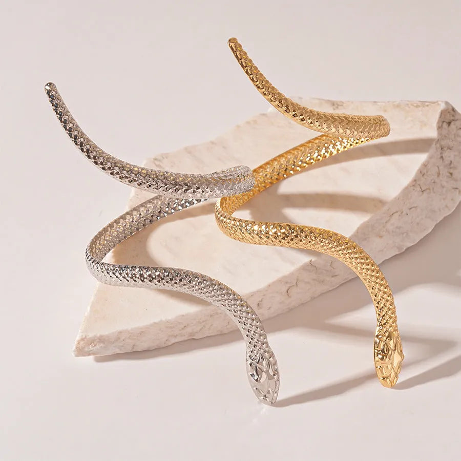 Exaggerated twisted winding simulated snakes opening ring and bracelet 2-piece set