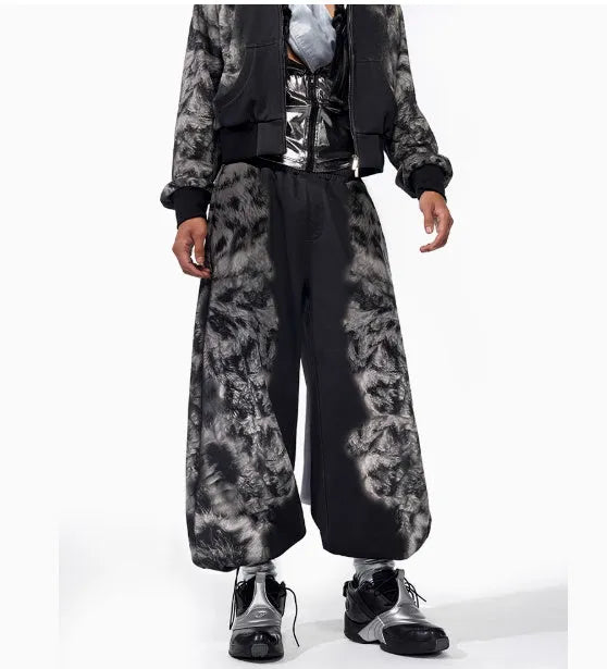 Loose street trend trousers set with hoodie and seven-inch shorts in printed collage stitching