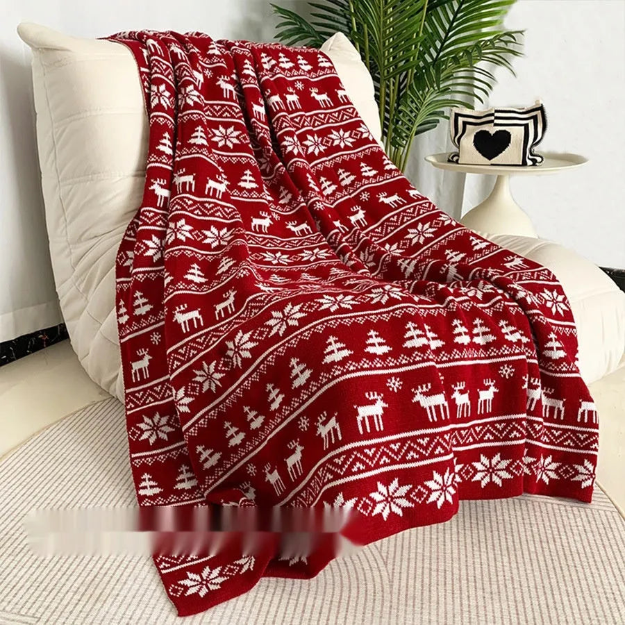 Personalised Christmas blanket with snowflake or reindeer pattern measuring 110x130cm