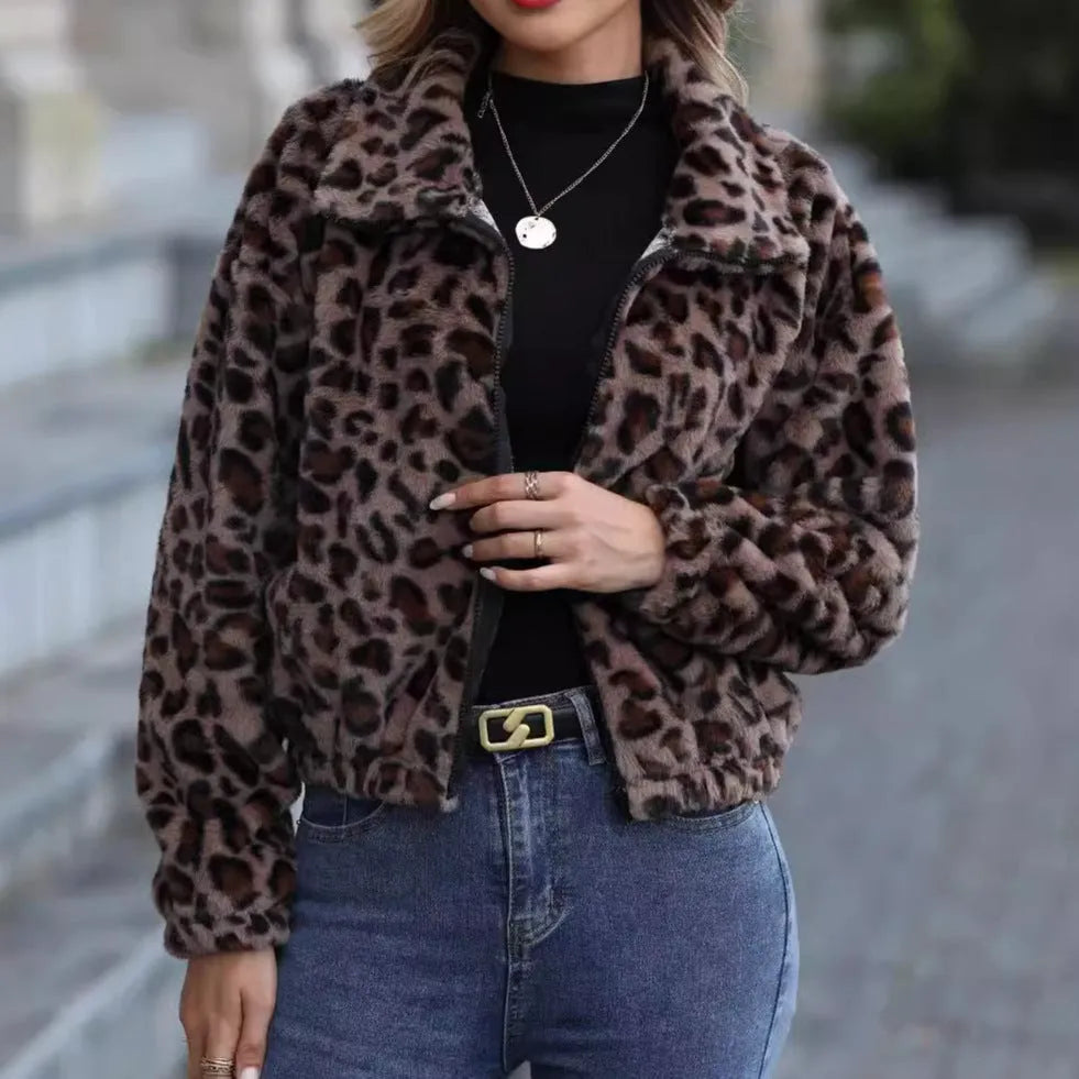 Women's loose leopard print plush coat with front zipper and raglan sleeves