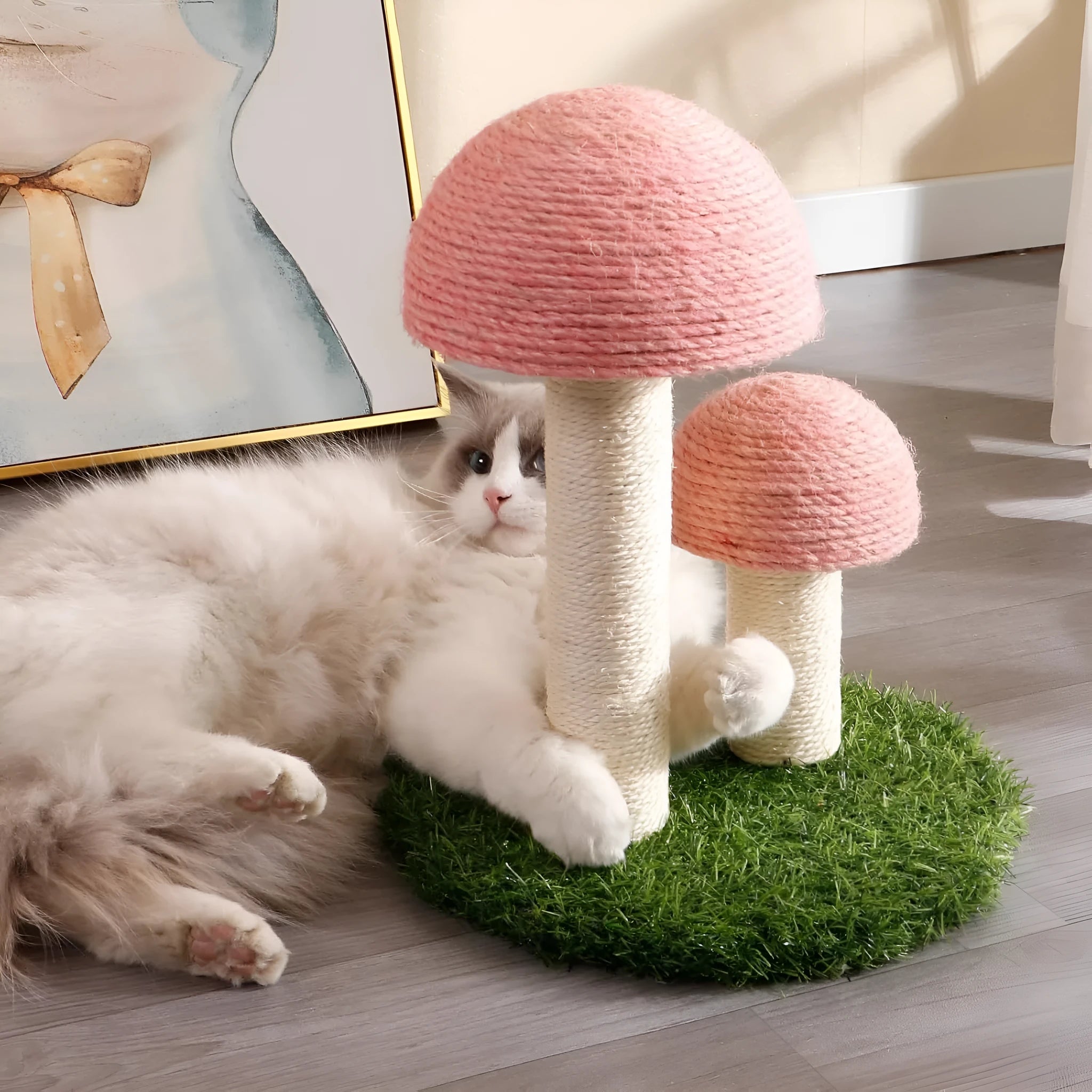 Mushroom-shaped cat scratching post with natural sisal caps for small cats
