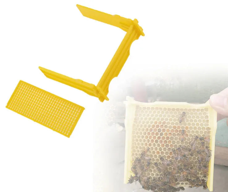 Three white EPS foam mini delivery boxes for beehive management and queen bee introduction