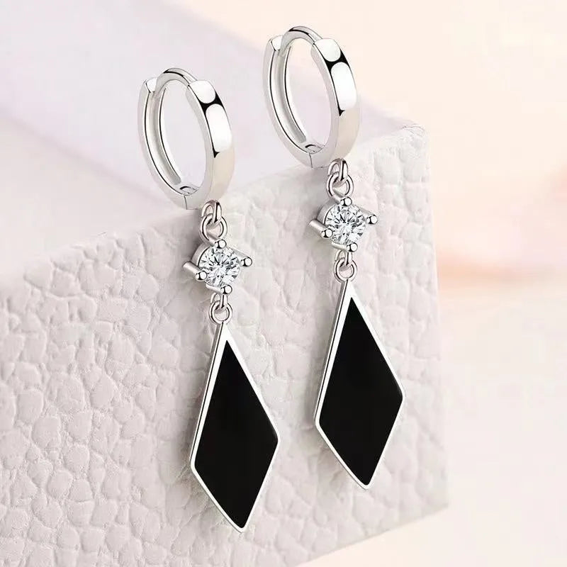 Silver geometric diamond earrings with clip-on fitting and vintage Japanese-Korean styling