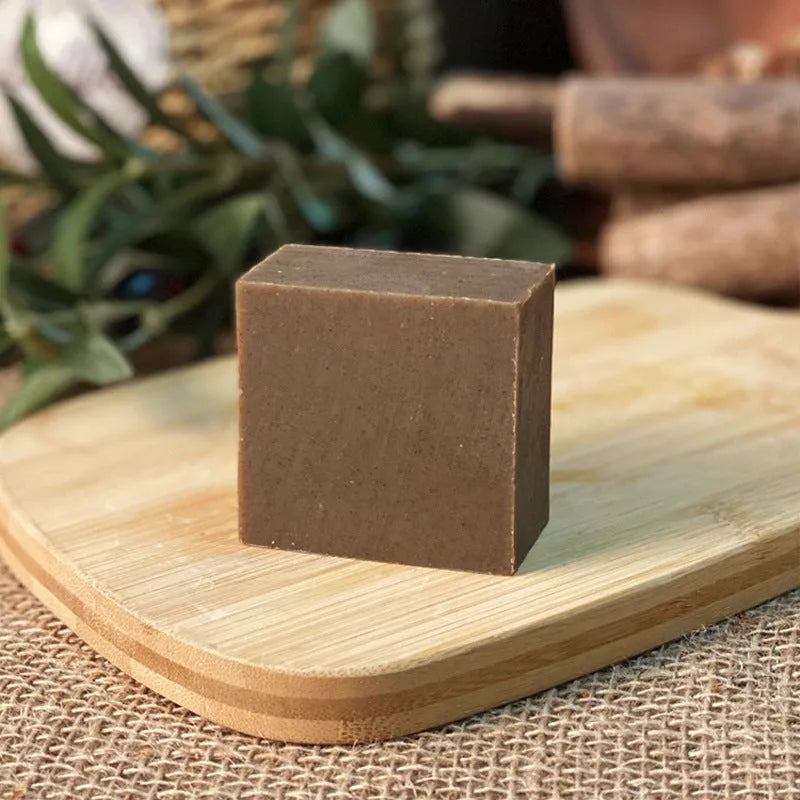 A single 72g bar of nine grass cold process shampoo soap, silicone oil-free.