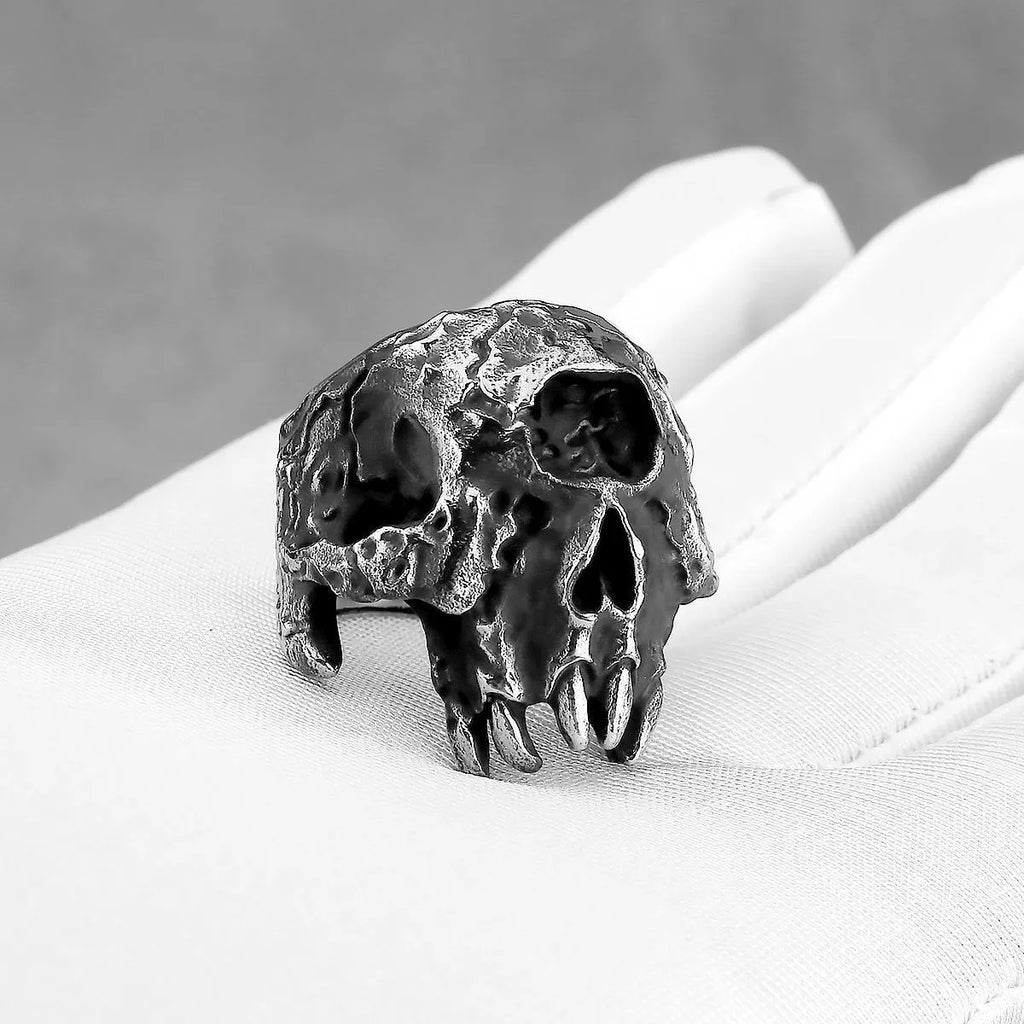 Alloy skull ring for men in punk hip hop style with electroplated finish