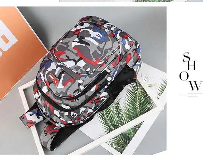 Teenage backpack in Oxford fabric showing side zipper pockets and breathable shoulder straps