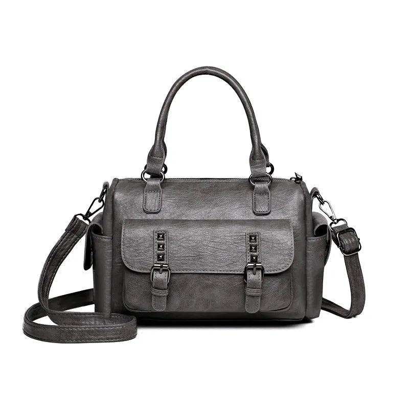 Vintage PU messenger bag in horizontal square shape with contrast stitching