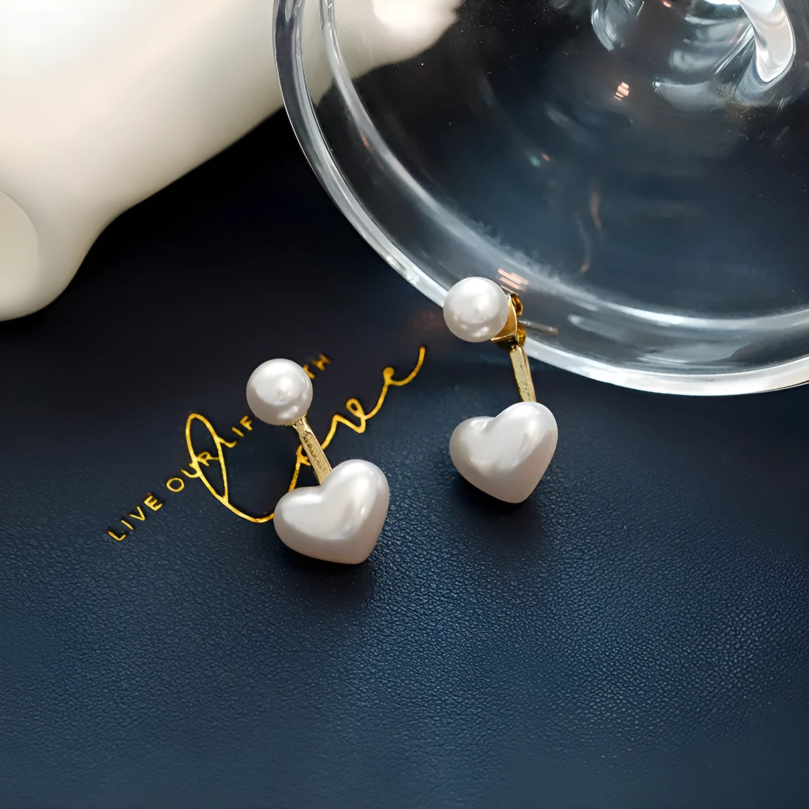 Women's Korean-style heart-shaped pearl stud earrings with electroplated alloy and artificial gemstones