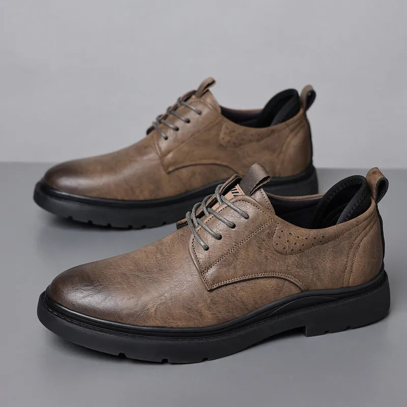Men's black leather shoes with decorative sewing lines and rubber soles for business and wedding wear