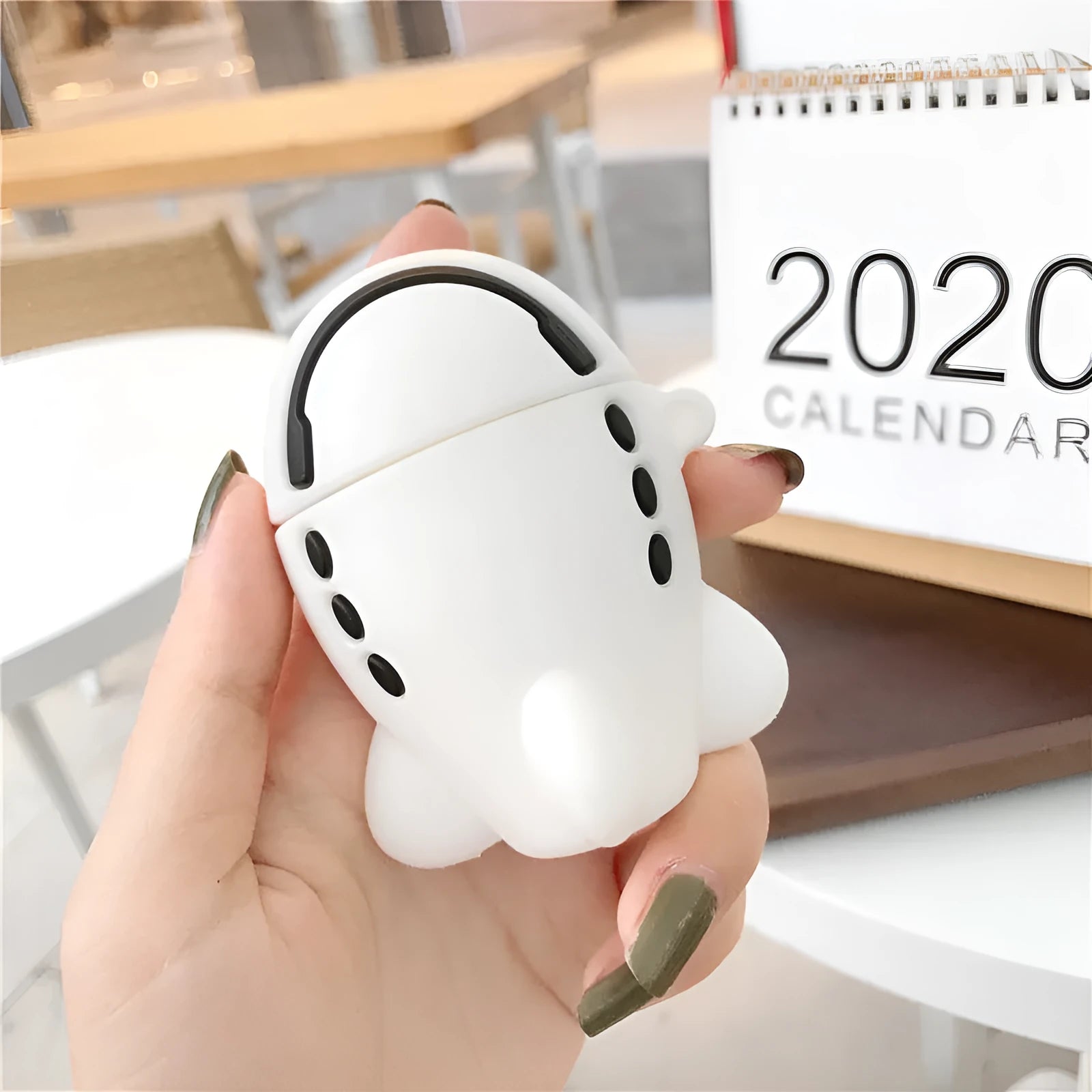 Cartoon aircraft silicone protective case with hook for Apple AirPods 1 and 2 generations
