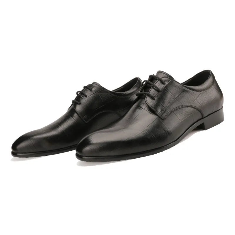 Men's black leather Derby shoes with rubber soles and pointed toe for business wear