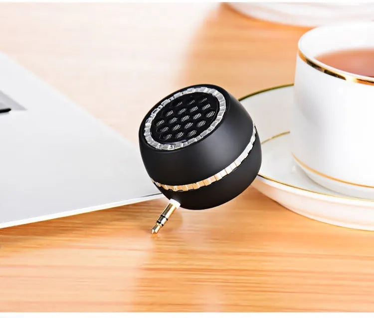 Universal external amplifier speaker in black, local gold or rose gold with USB power connection