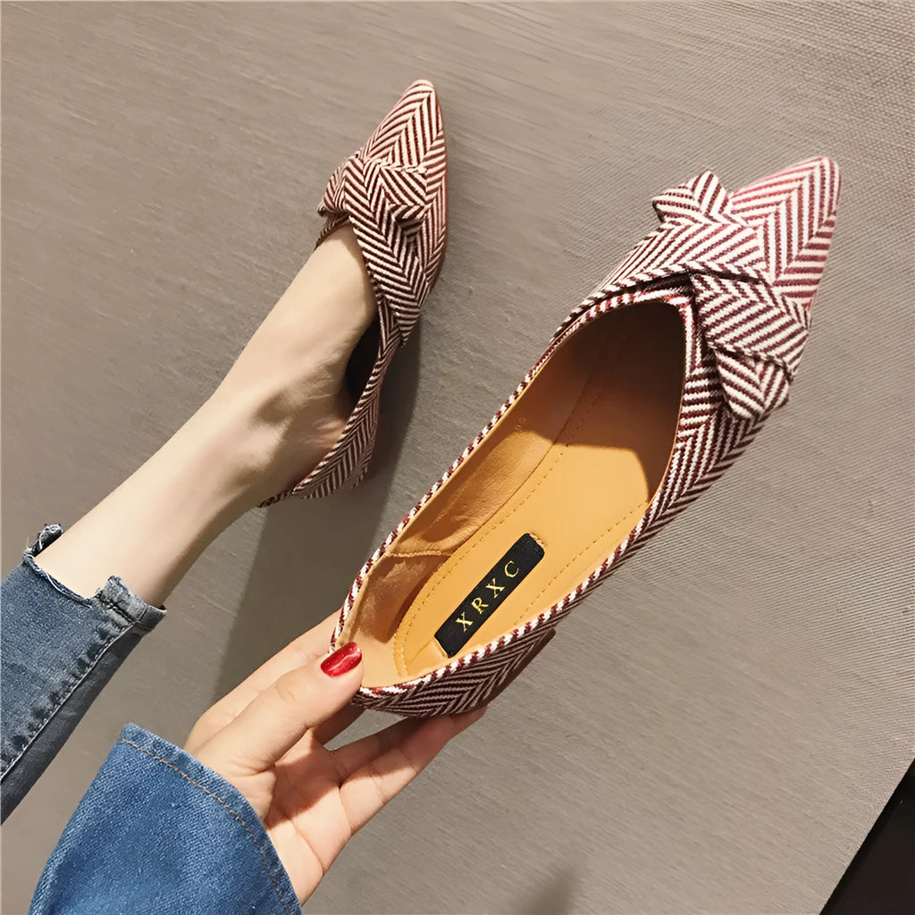 Women's black pointed toe low heel shoes with shallow mouth design and cotton upper