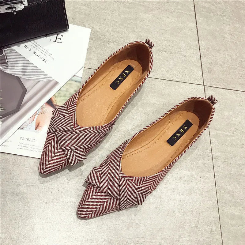 Women's black pointed toe low heel shoes with shallow mouth design and cotton upper