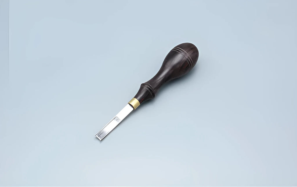 Model 02 leather hand tool with wide shovel edge for thinning and sectional cutting