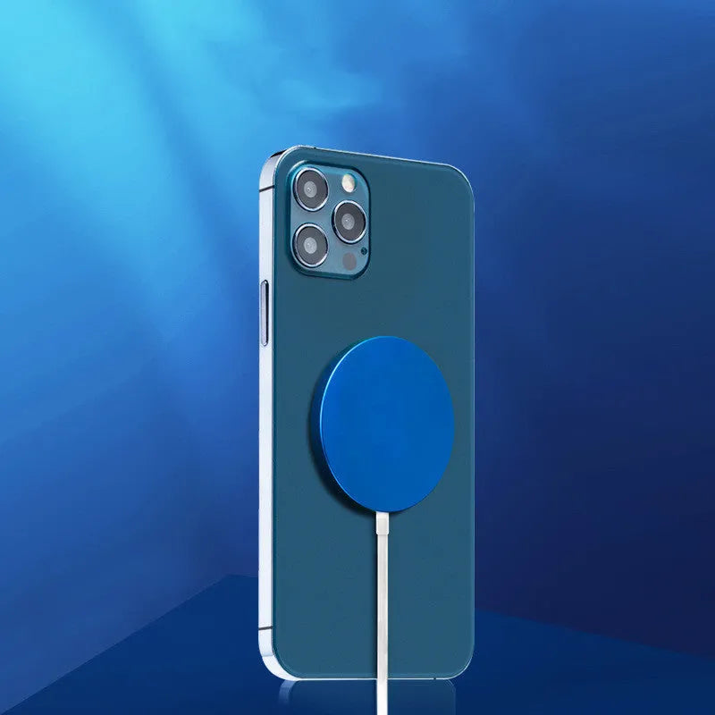 MagSafe-compatible magnetic wireless charger in metal casing for iPhone 12 and 13 series