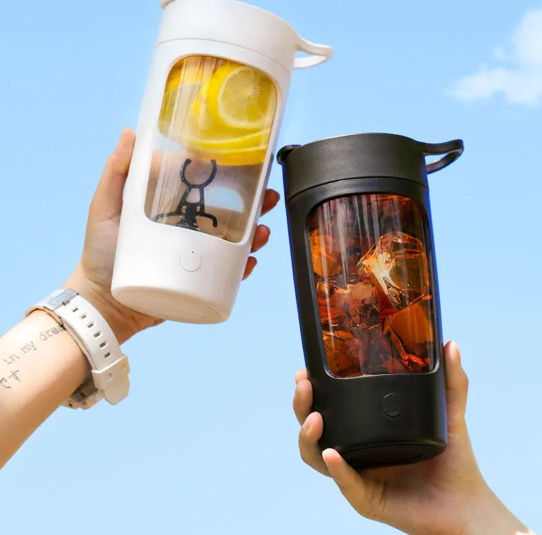 Portable automatic blender cup with 650ml capacity in black, blue, pink or white colours