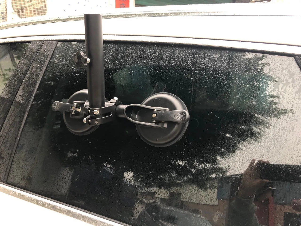 Black ABS car sucker base with round rubber suction cup for off-road flag mounting on vehicle windows