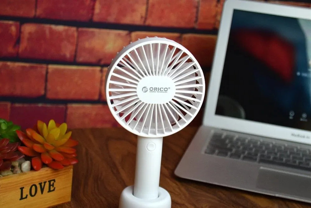 ORICO FH1 white portable USB rechargeable fan with three-speed adjustment buttons