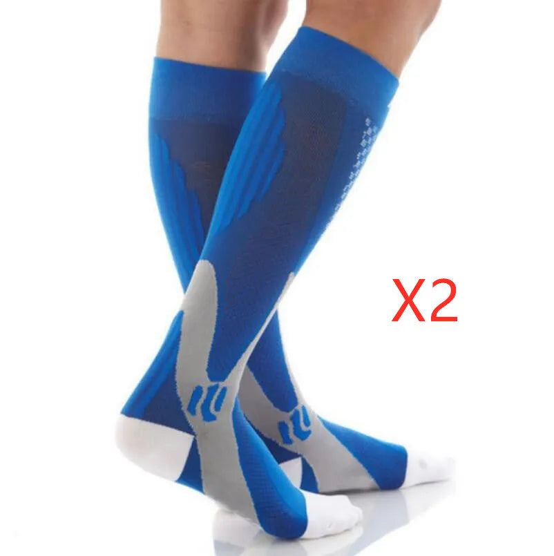 Graduated compression socks in athletic fit for running and travel
