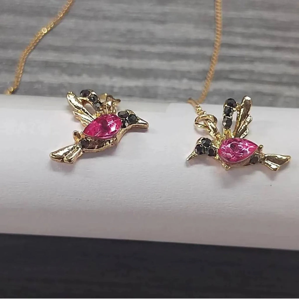 Bird hanging earrings with zirconium wings in blue, red, or red lvzuan colours