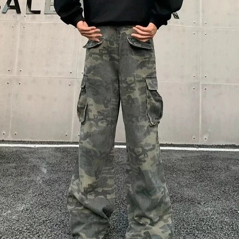 Men's vintage style cargo pants in washed camouflage pattern with multiple pockets, Korean design