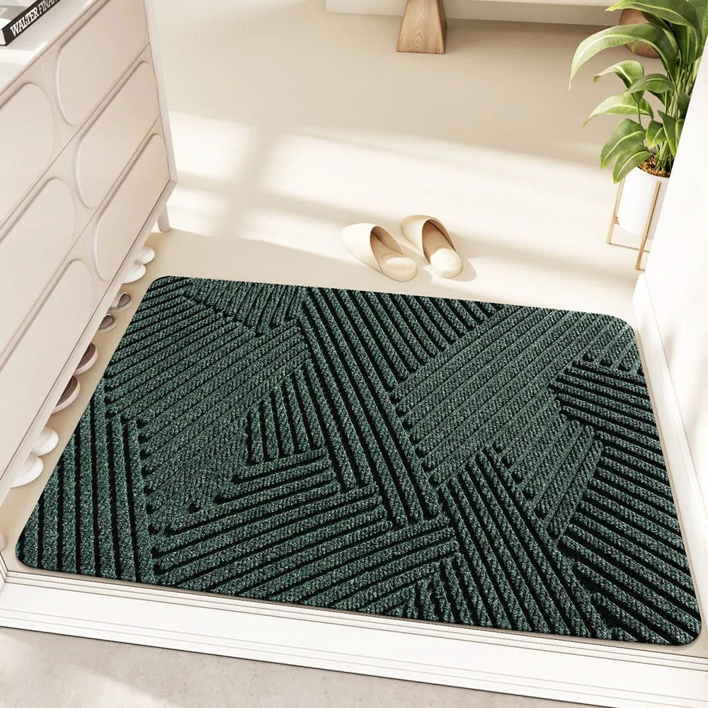 Alien-shaped entrance carpet with cartoon anime pattern in green colour, 60x90cm size