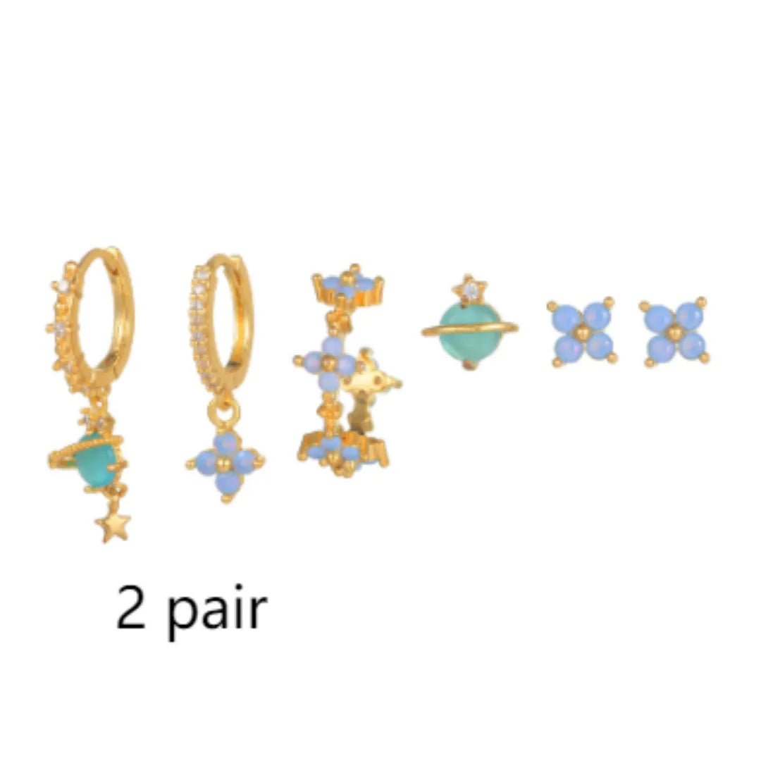 Blue protein flower nail ear studs with zircon mosaic details in gold or silver colour