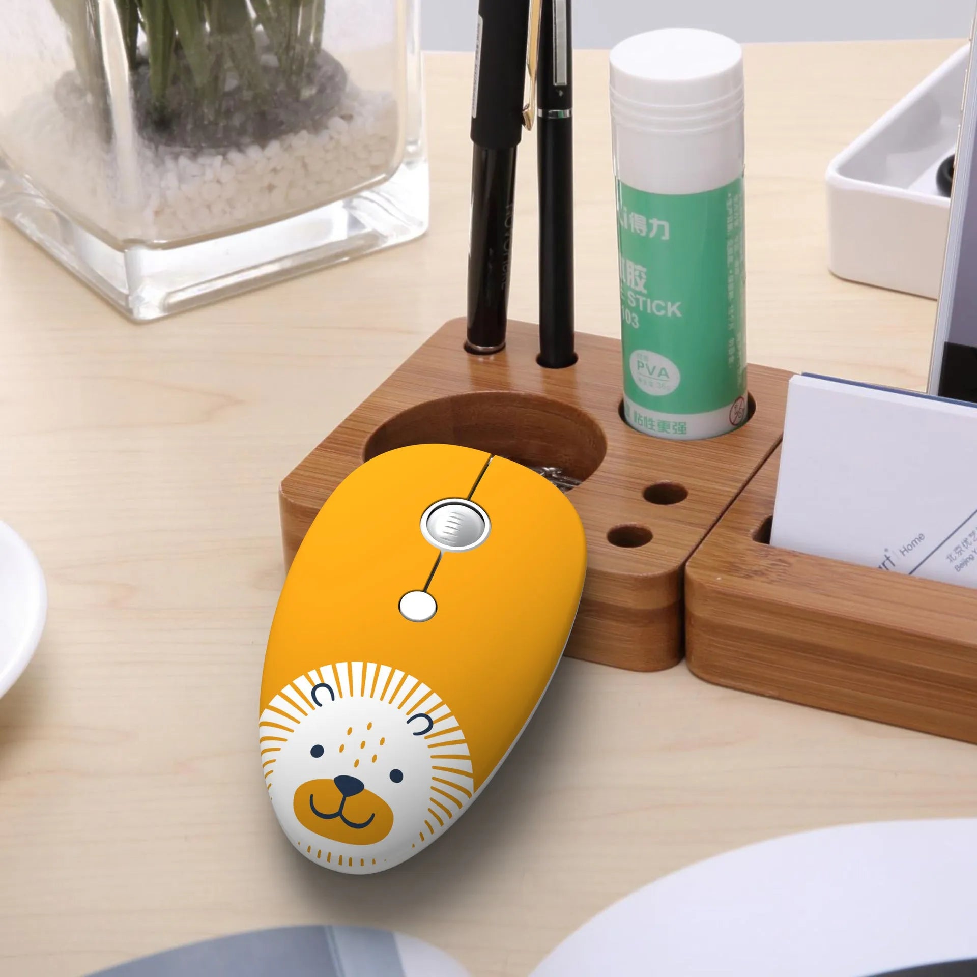 Cartoon animal wireless mouse for laptops in yellow tiger design with USB receiver
