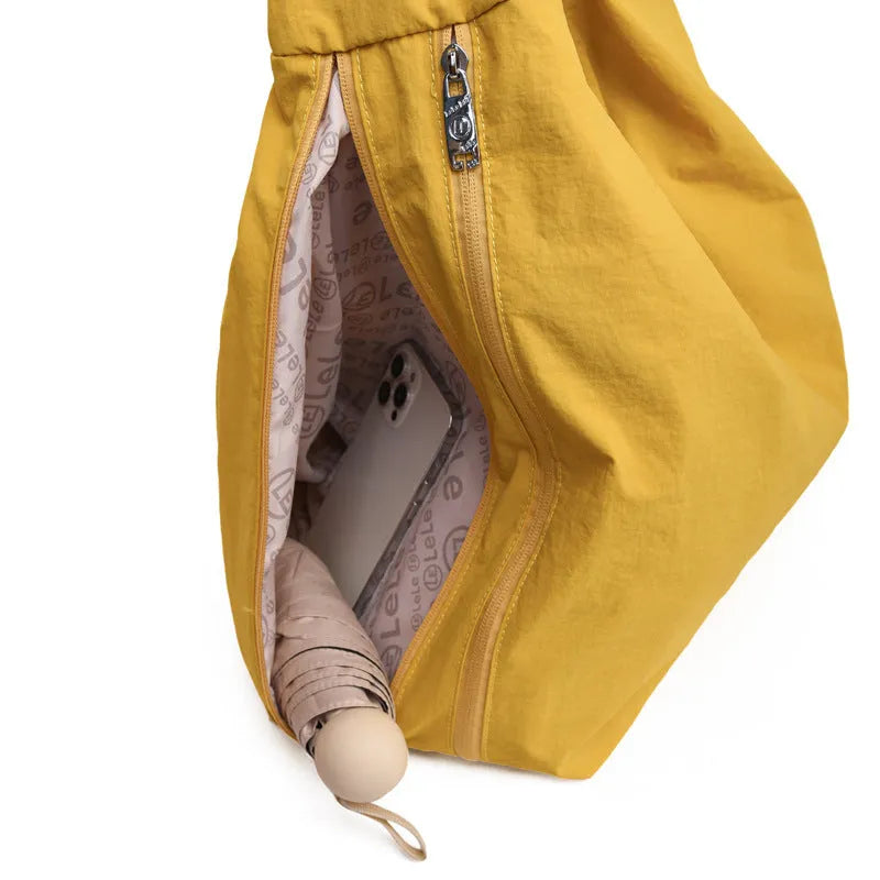 Heart-shaped nylon underarm bag with detachable shoulder strap in four colour options
