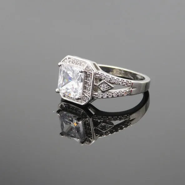 Women's geometric zircon ring with hollow design and platinum colour plating