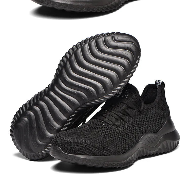 Safety work shoes with steel toe cap and anti-static features in black colour