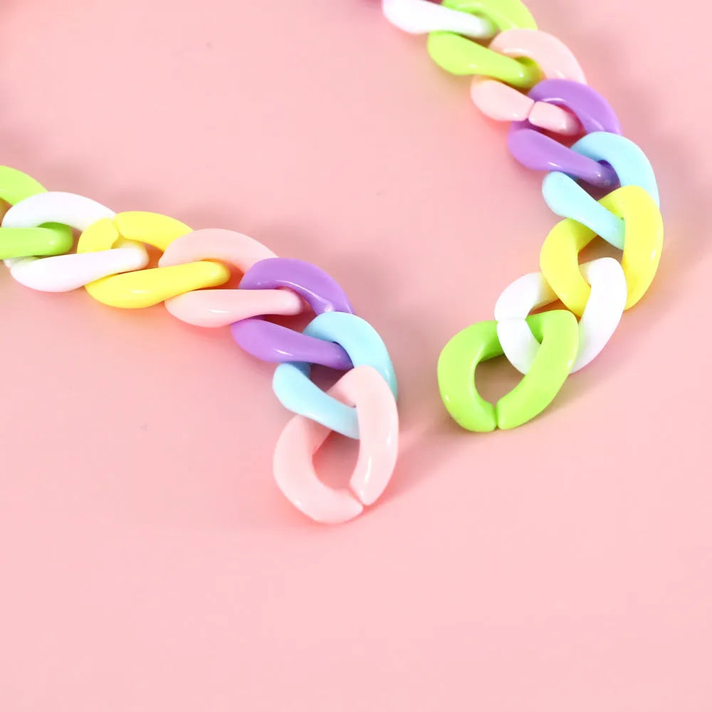Plastic pet collar in macaron candy colours with chain design for cats, dogs and rabbits