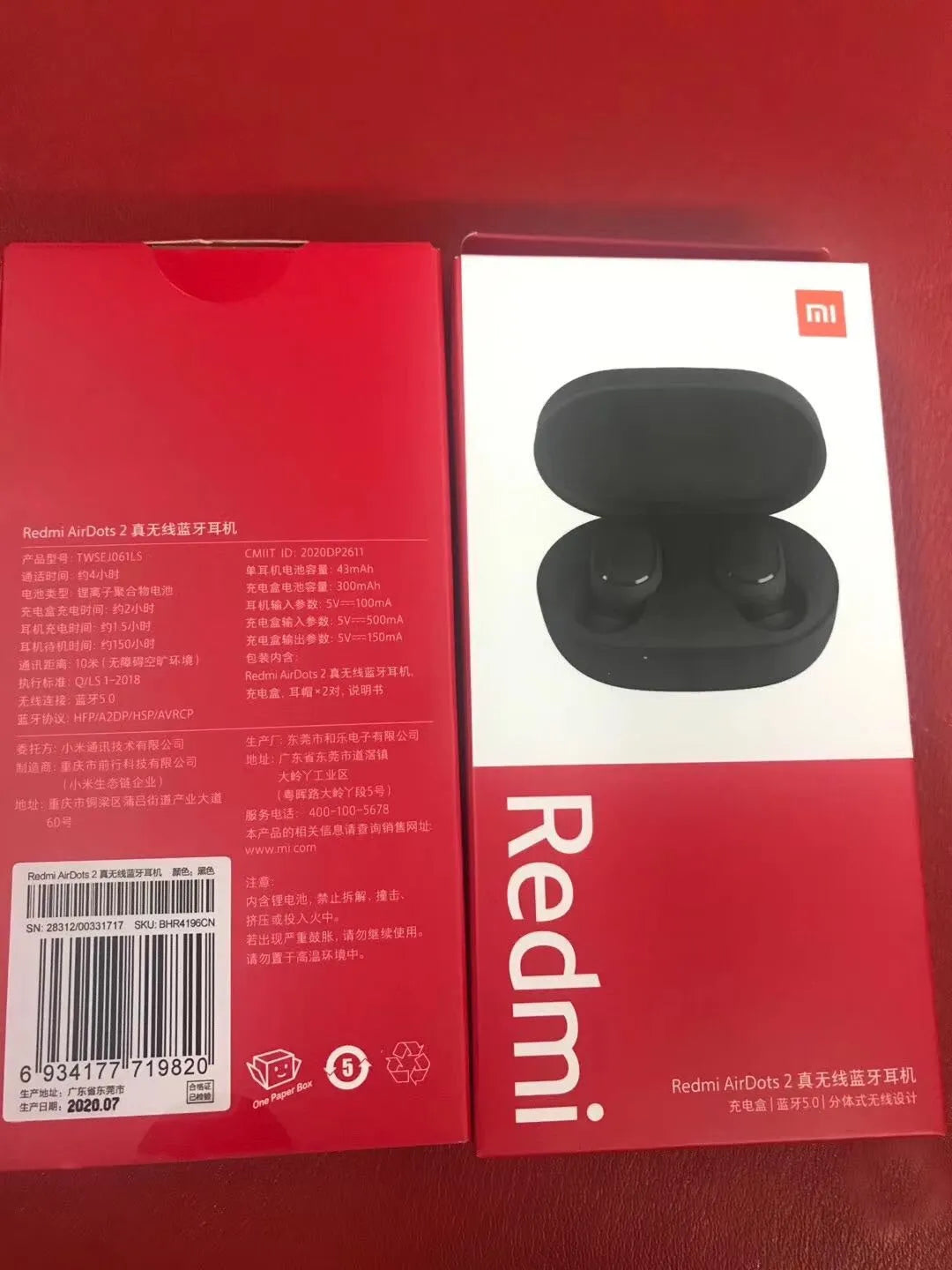 Redmi AirDots 2 black true wireless Bluetooth earbuds and charging case.