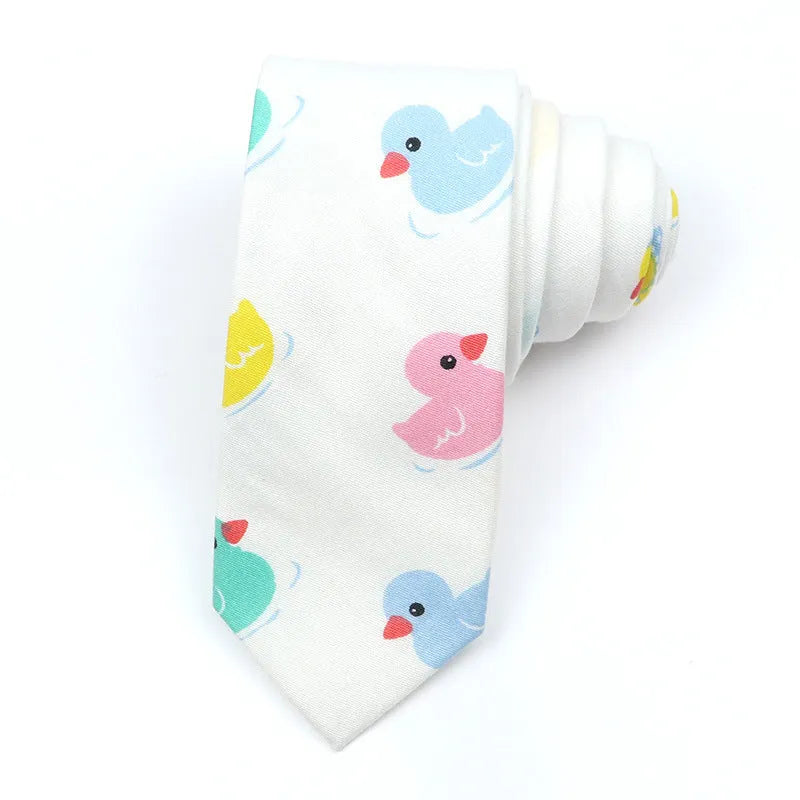 Korean-style narrow men's cotton bow tie with a printed cartoon pattern.