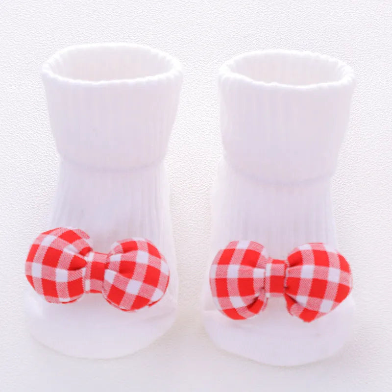 Cotton baby floor socks in various colours for crawling and walking