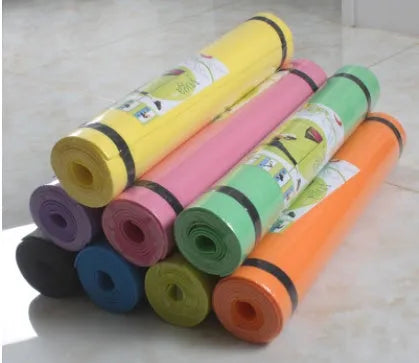 EVA yoga mat in various colours showing 4mm and 6mm thickness options